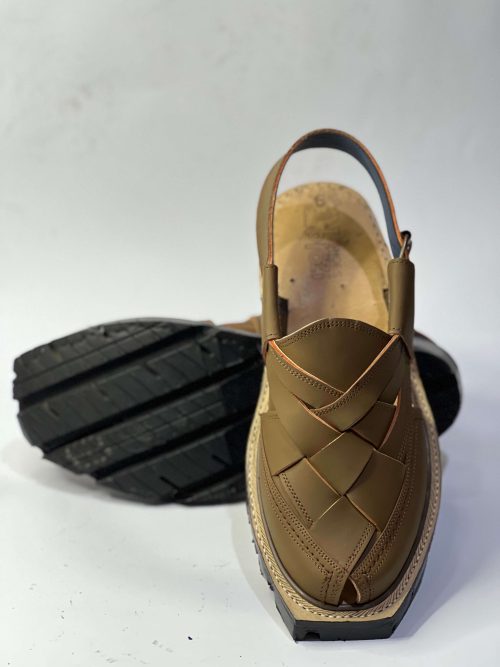 Ilaichi cross front norozi chappal